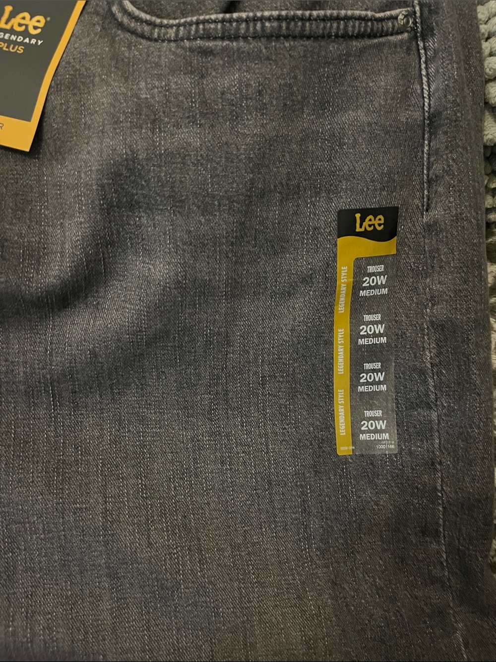 Lee Men’s Charcoal Relaxed Jeans